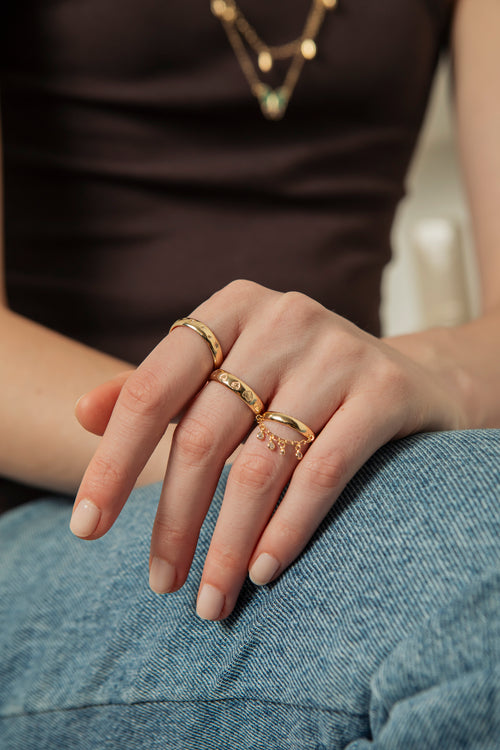 Anel Corrente com Cristais - Essenciais